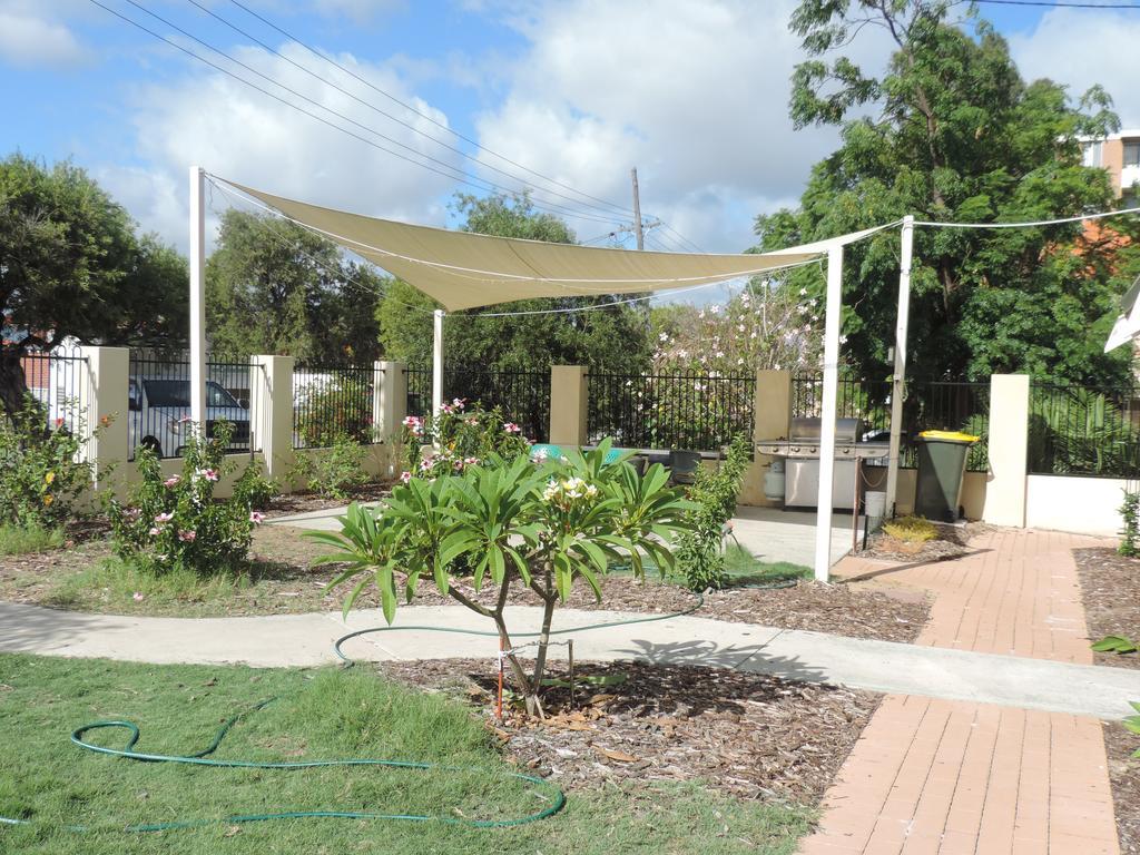 Victoria Park Lodge Perth Exterior foto
